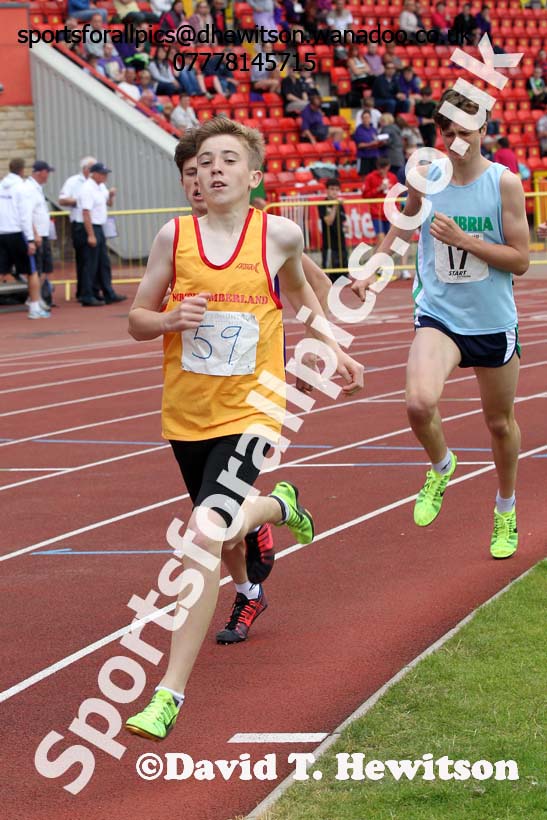 Boys 800 metres, Northern Inter-County Schools, Gateshead International Stadum. Photo: David T. Hewitson/Sports for All Pics
